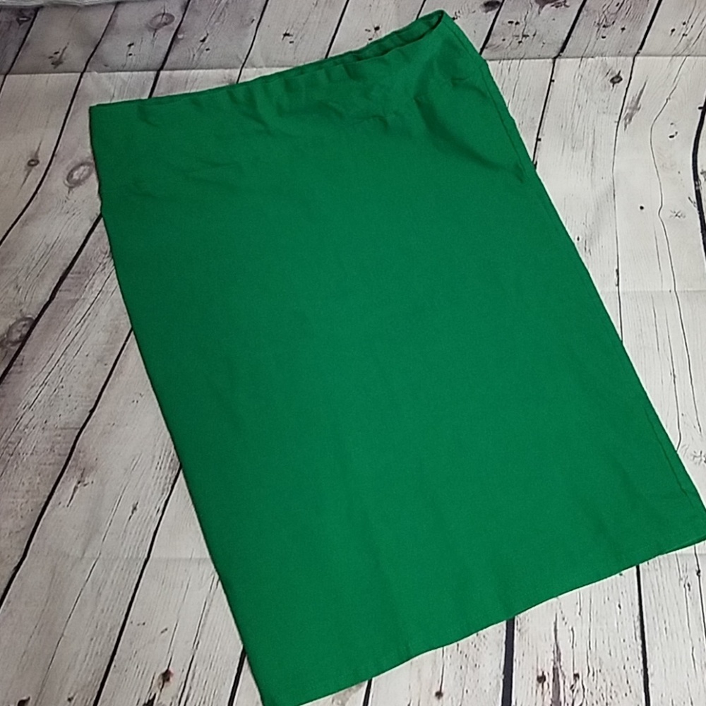 Forever Young Green Stretchy Pencil skirt